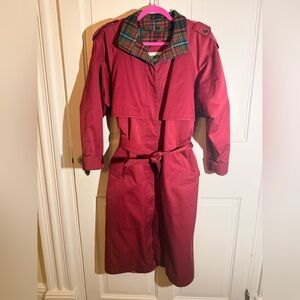 Vintage Red Trench Coat with Plaid Collar